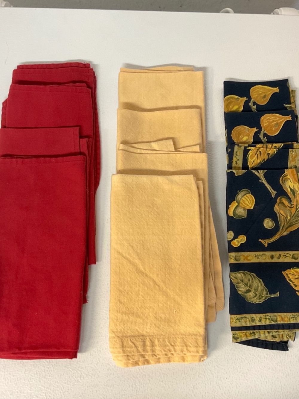 3 Sets of 4 Cloth Dinner Napkins